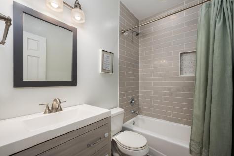 1242 West Ohio Street Chicago IL 60642