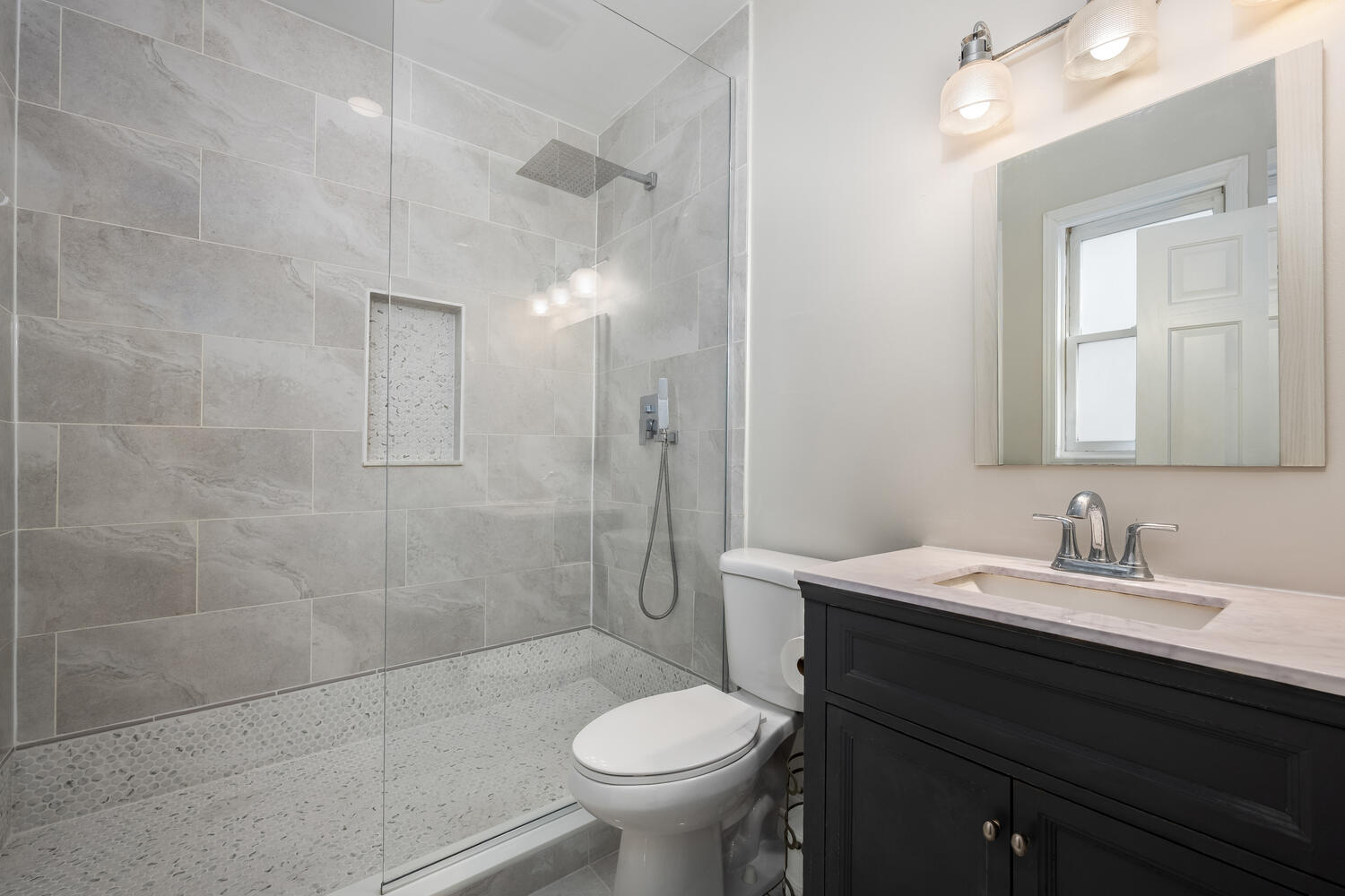 1242 West Ohio Street Chicago IL 60642