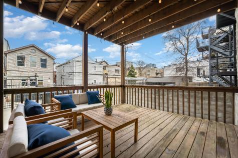1242 West Ohio Street Chicago IL 60642
