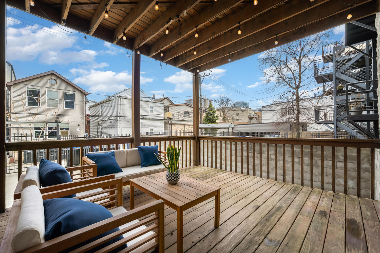 1242 West Ohio Street Chicago IL 60642