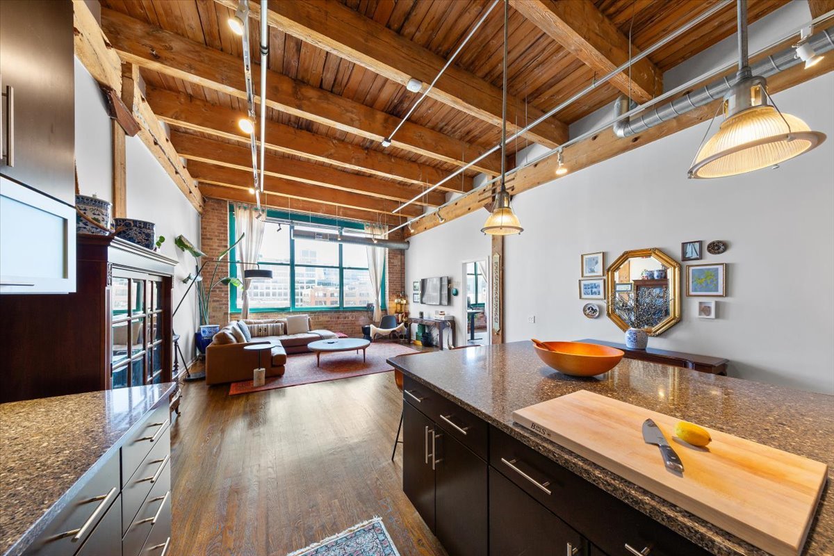 312 North May Street Chicago IL 60607