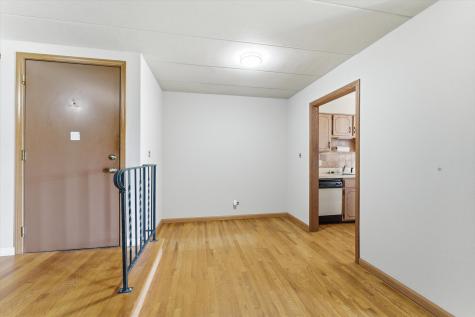 13248 West Circle Drive Parkway Crestwood IL 60418