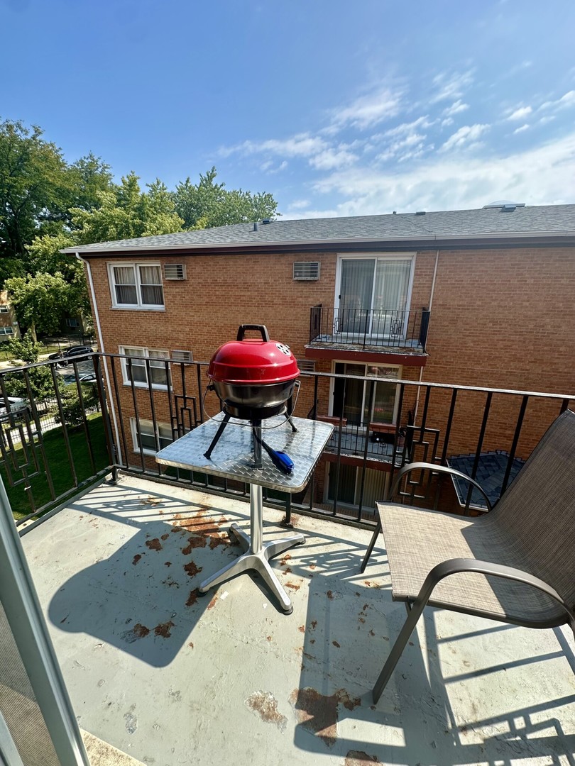 1727 West Touhy Avenue Chicago IL 60626