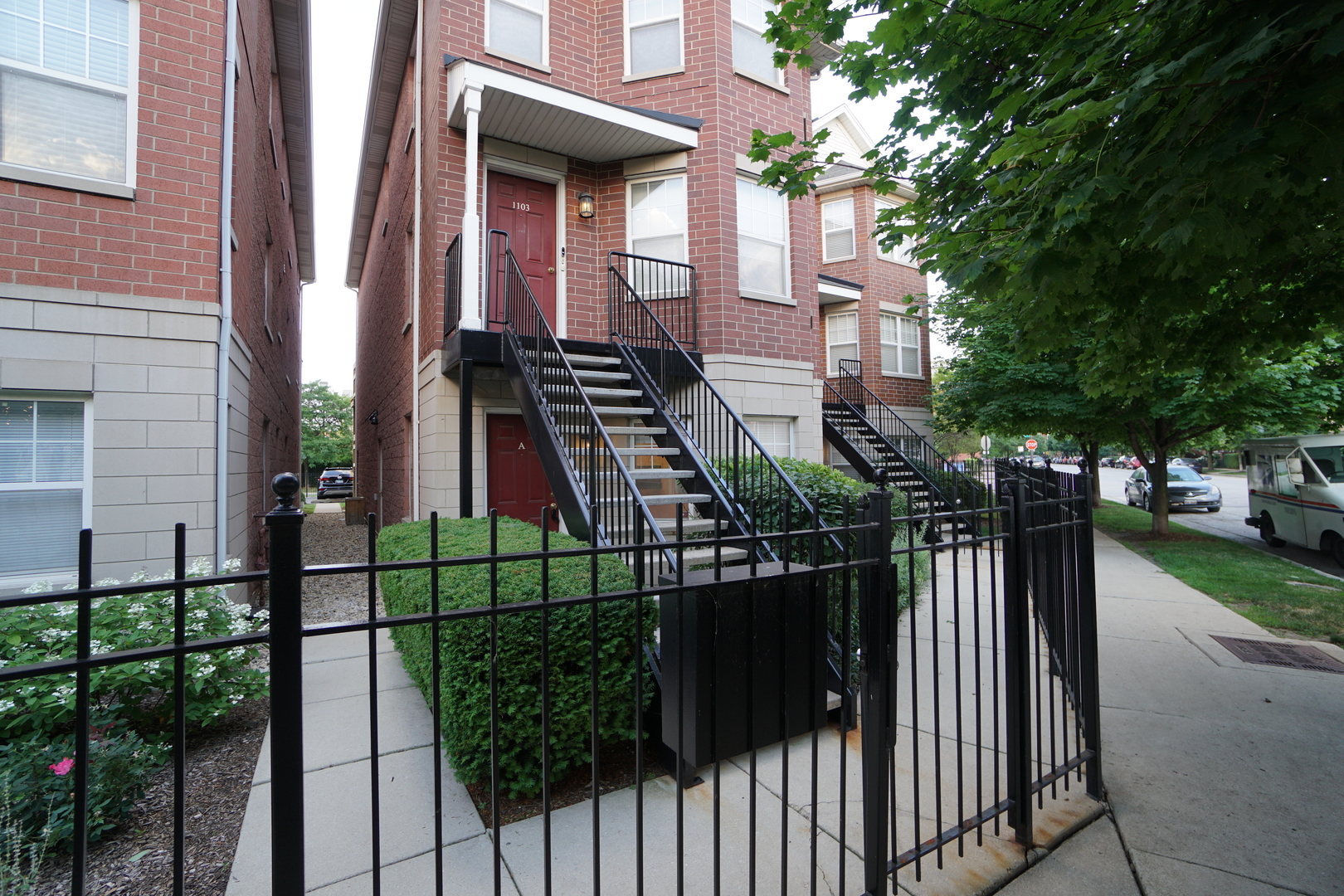 1103 North Crosby Street Chicago IL 60610