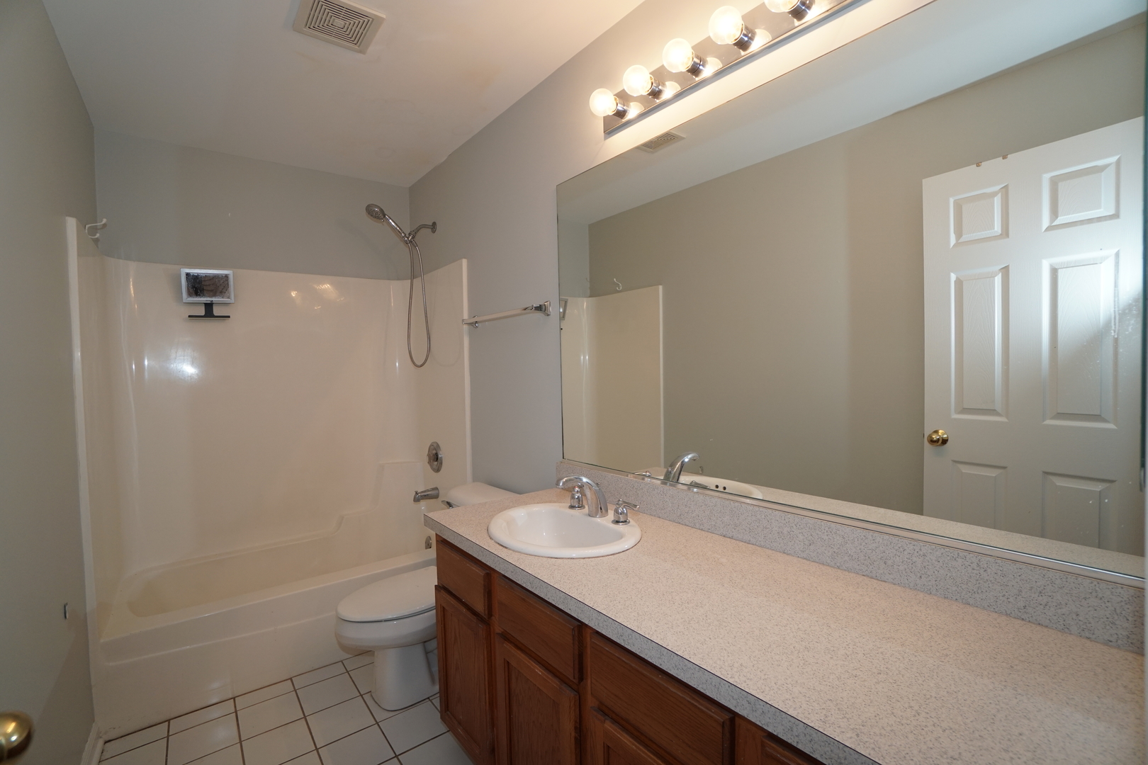 1103 North Crosby Street Chicago IL 60610