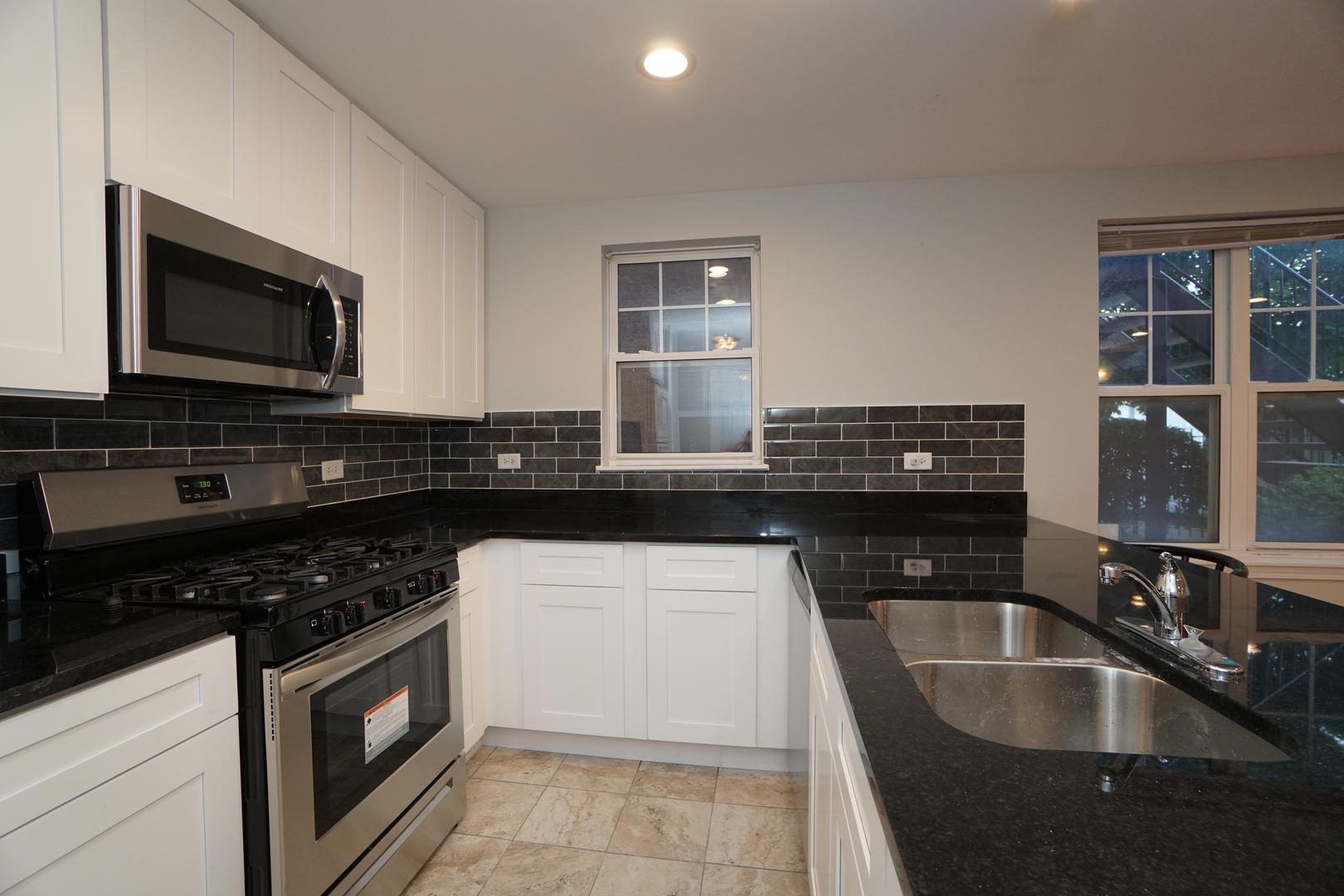1103 North Crosby Street Chicago IL 60610