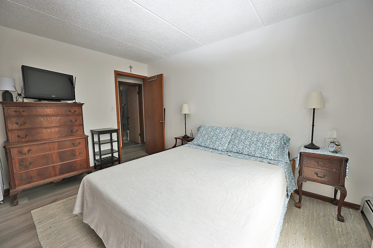 4946 Douglas Road Downers Grove IL 60515