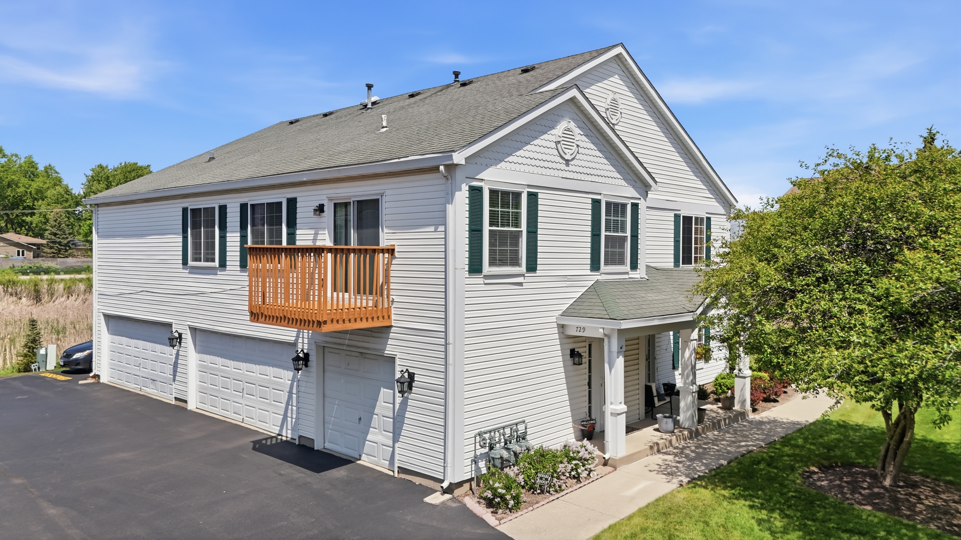 729 Fieldcrest Drive South Elgin IL 60177