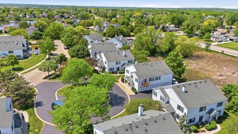 729 Fieldcrest Drive South Elgin IL 60177