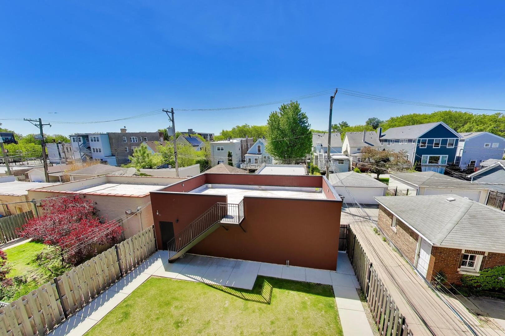 2437 West Foster Avenue Chicago IL 60625