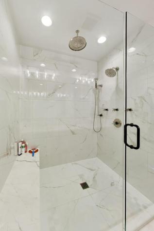 2437 West Foster Avenue Chicago IL 60625