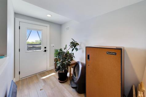 2437 West Foster Avenue Chicago IL 60625
