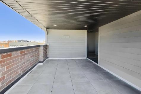 2437 West Foster Avenue Chicago IL 60625