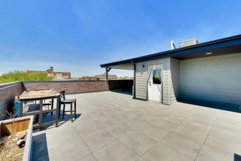 2437 West Foster Avenue Chicago IL 60625
