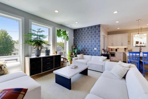 2437 West Foster Avenue Chicago IL 60625