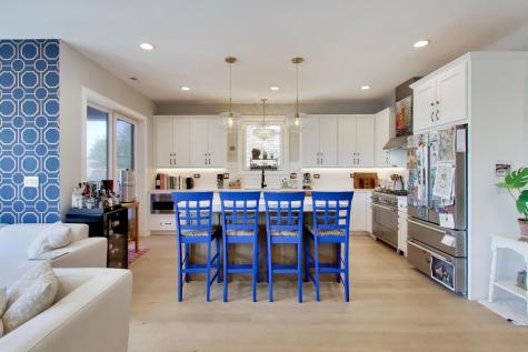 2437 West Foster Avenue Chicago IL 60625