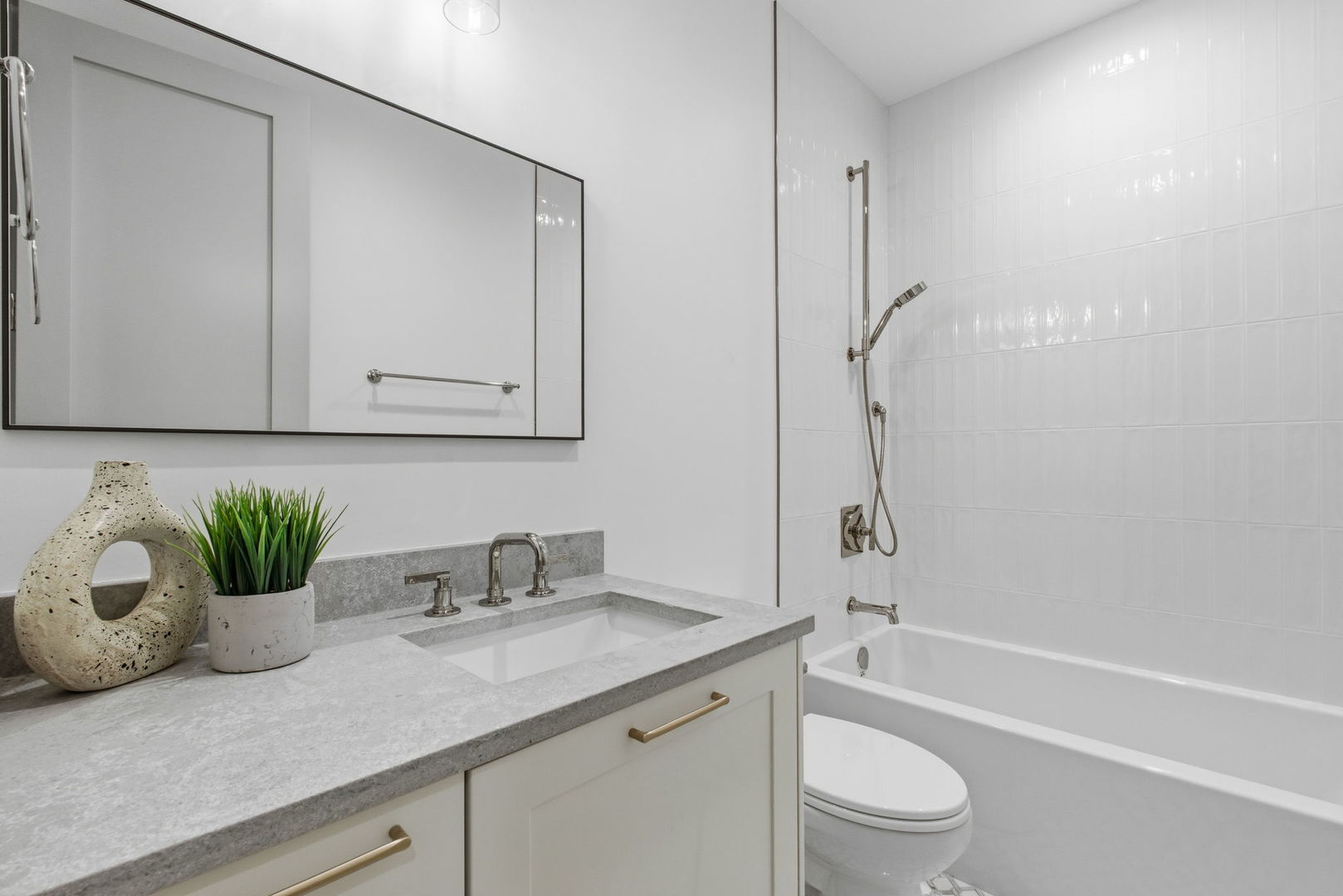 1646 North Orchard Street Chicago IL 60614