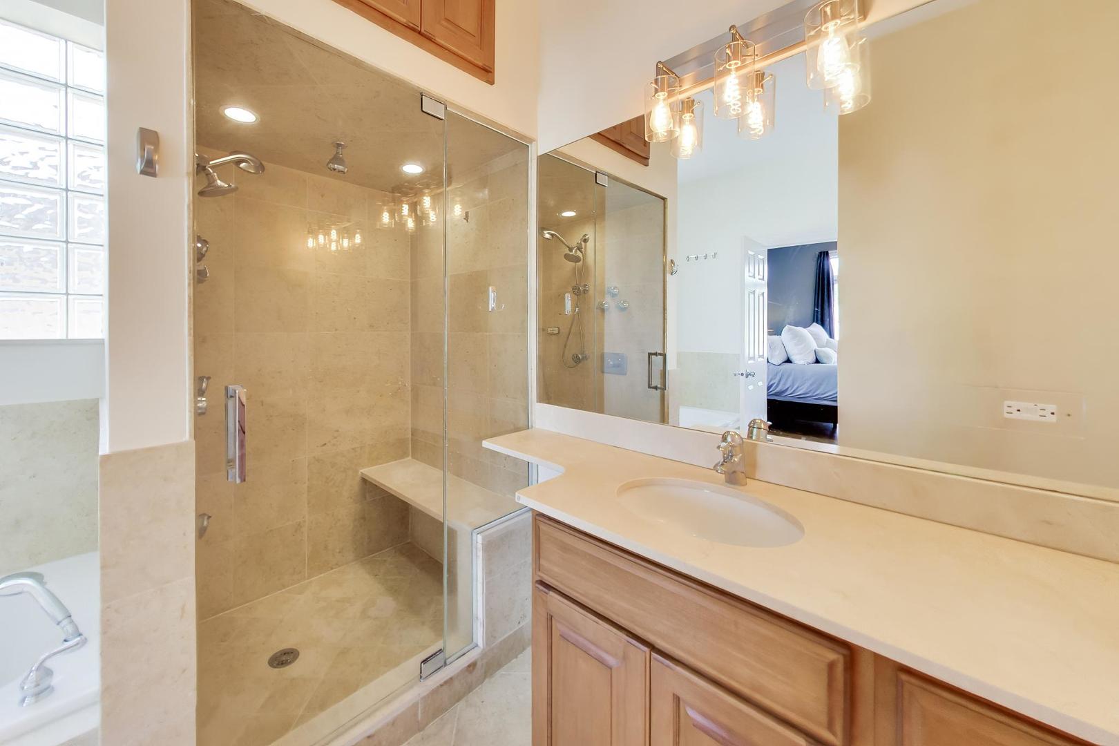 2022 North Wood Street Chicago IL 60614