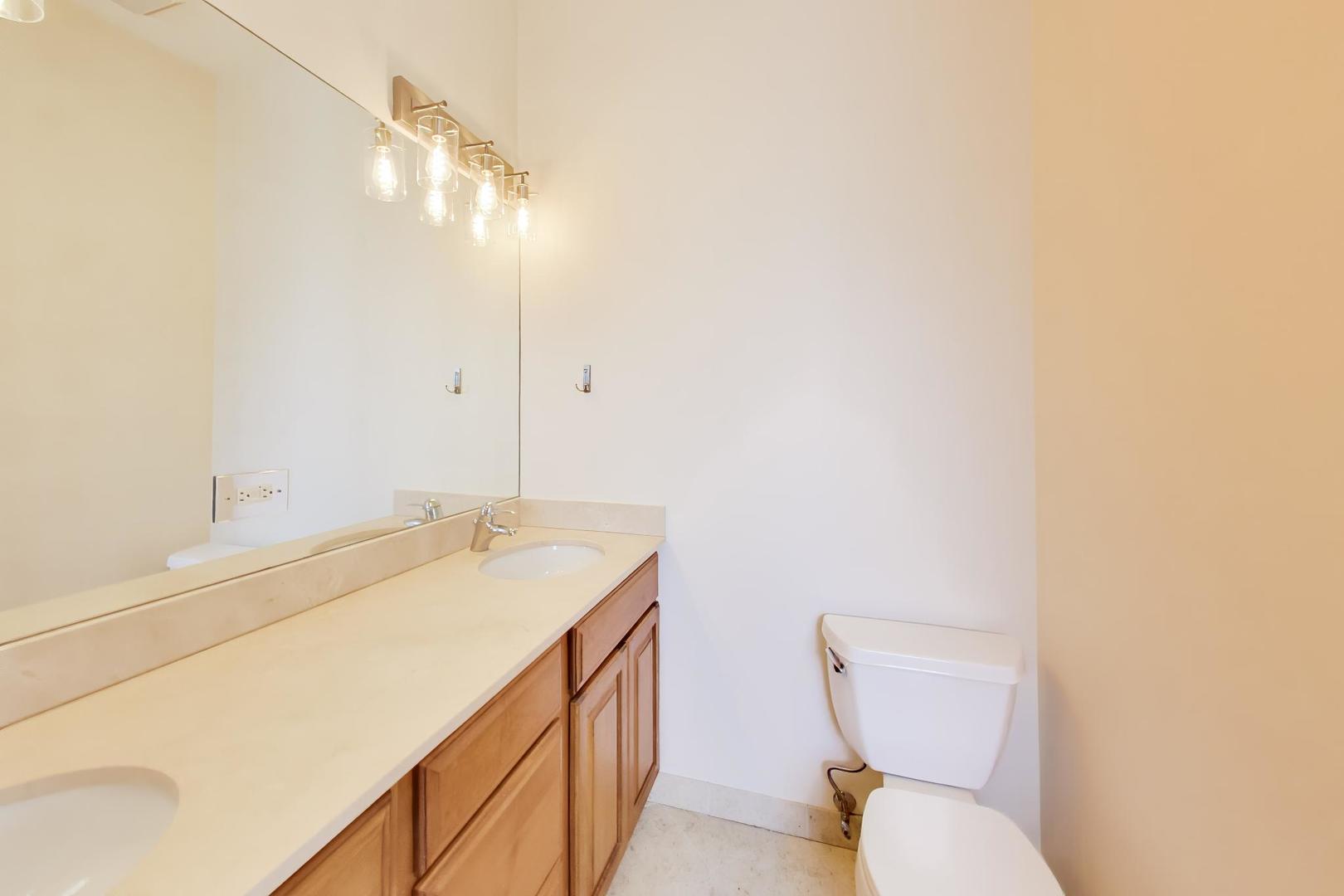 2022 North Wood Street Chicago IL 60614