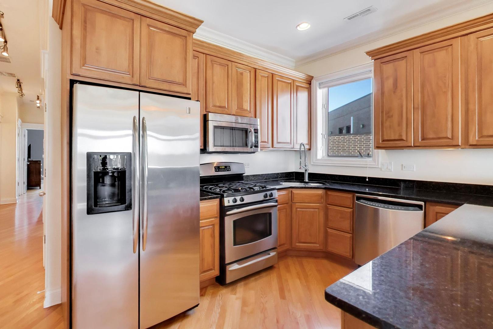 2022 North Wood Street Chicago IL 60614
