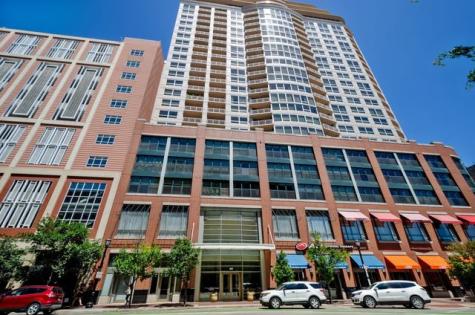 807 Davis Street Evanston IL 60201