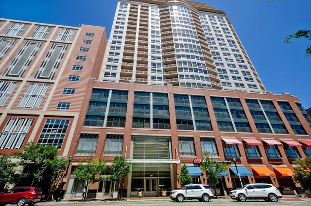807 Davis Street Evanston IL 60201