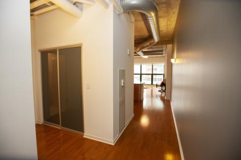 807 Davis Street Evanston IL 60201