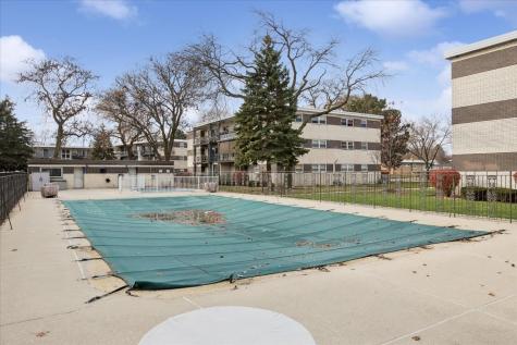 935 South 8th Avenue La Grange IL 60525