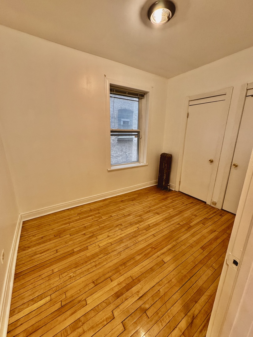 6735 South Oglesby Avenue Chicago IL 60649