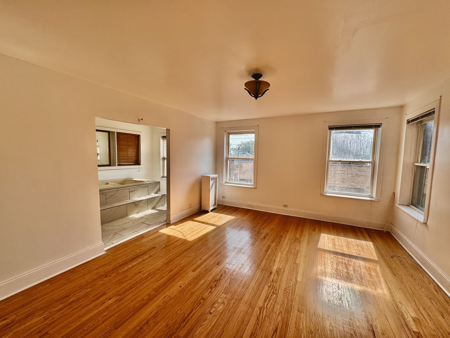 6735 South Oglesby Avenue Chicago IL 60649
