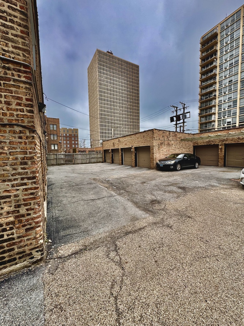 6735 South Oglesby Avenue Chicago IL 60649