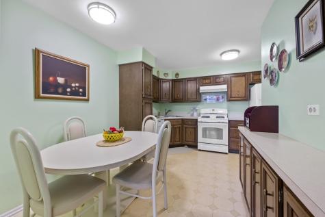 250 Lake Boulevard Buffalo Grove IL 60089