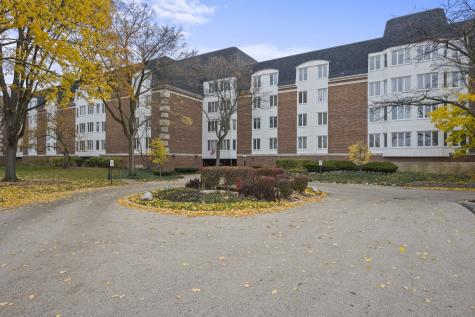 250 Lake Boulevard Buffalo Grove IL 60089