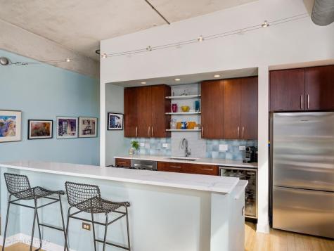 1910 South Indiana Avenue Chicago IL 60616