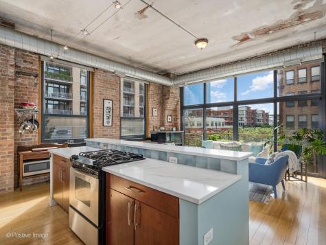 1910 South Indiana Avenue Chicago IL 60616