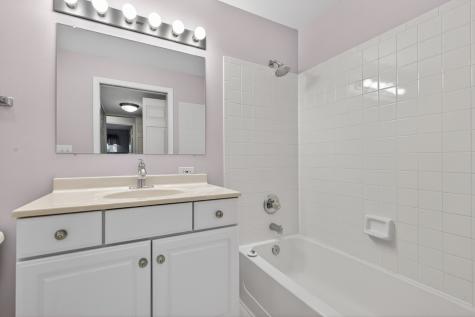 782 Old Checker Road Buffalo Grove IL 60089