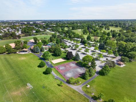 782 Old Checker Road Buffalo Grove IL 60089