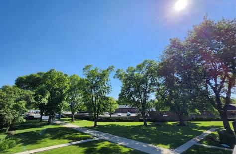 2431 East Brandenberry Court Arlington Heights IL 60004