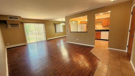 2431 East Brandenberry Court Arlington Heights IL 60004