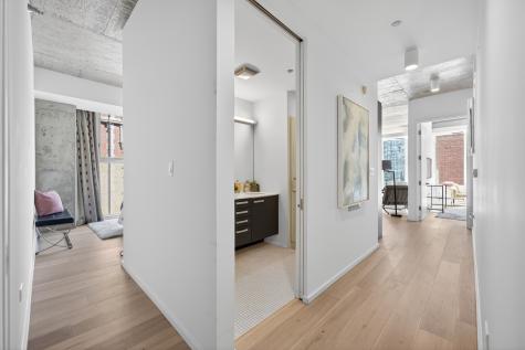 550 North St Clair Street Chicago IL 60611
