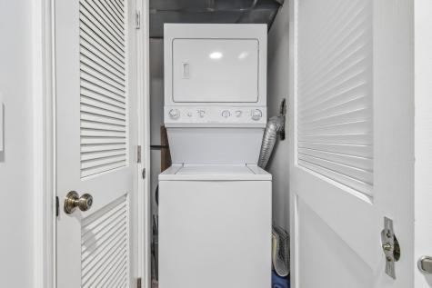 2656 West Gunnison Street Chicago IL 60625