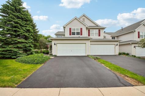 502 Heritage Court St. Charles IL 60175