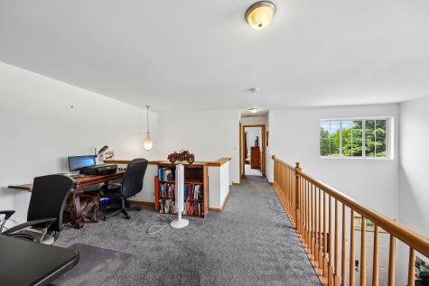 502 Heritage Court St. Charles IL 60175