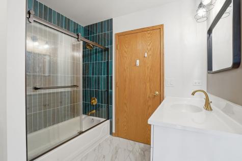 3255 North Daniels Court Arlington Heights IL 60004