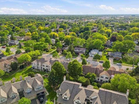 3255 North Daniels Court Arlington Heights IL 60004