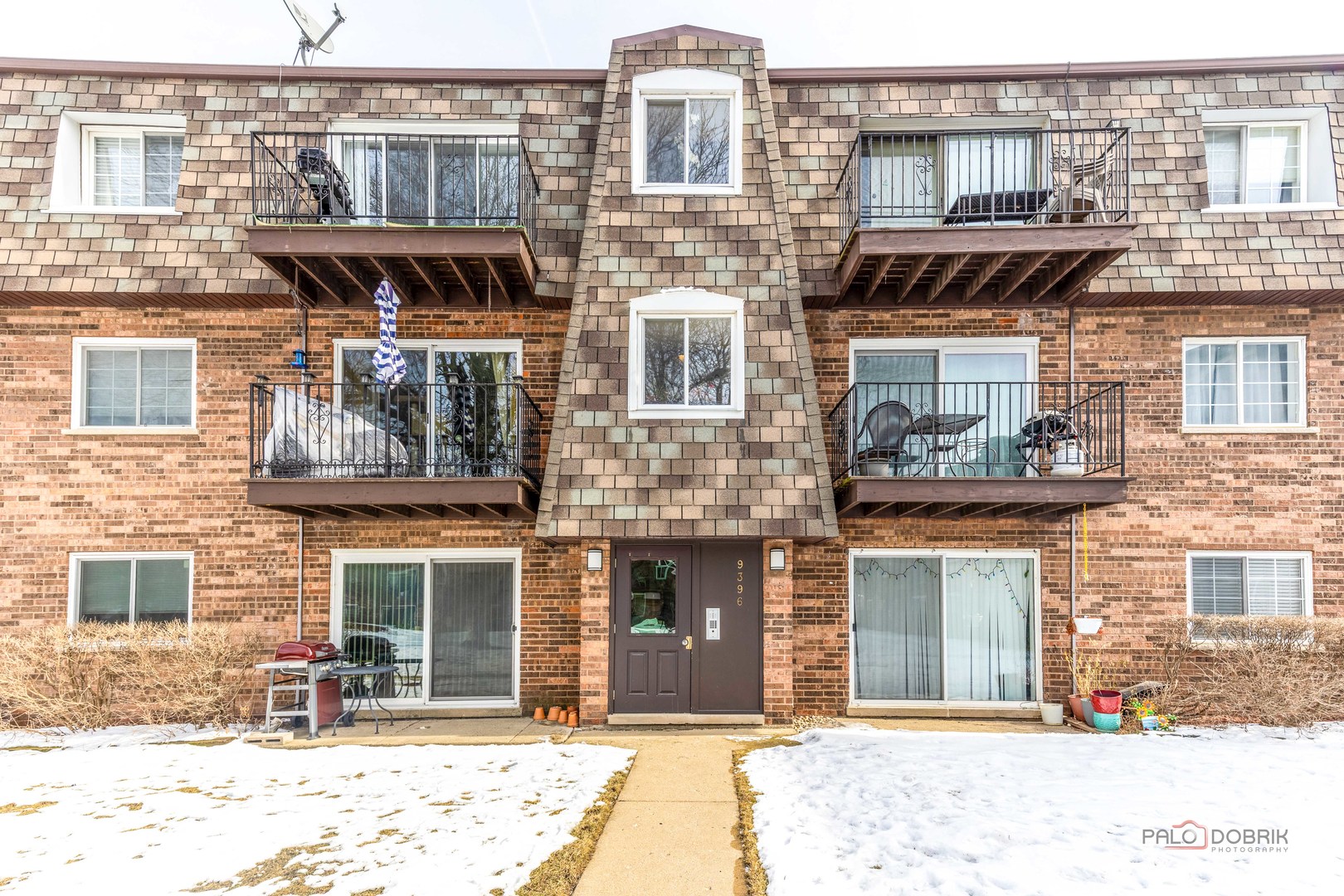 9396 Bay Colony Drive Des Plaines IL 60016