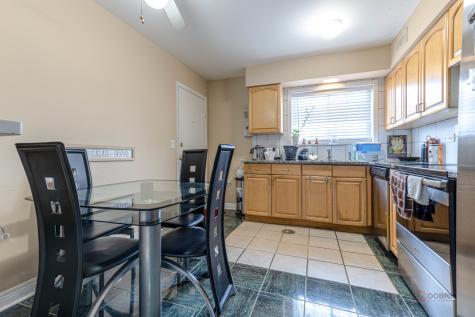 9396 Bay Colony Drive Des Plaines IL 60016