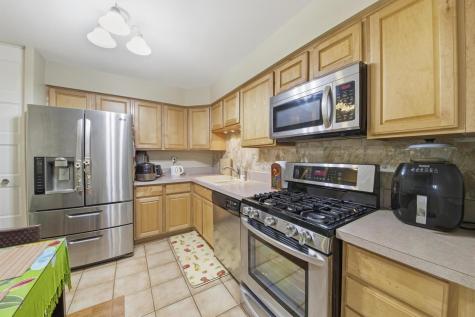 2100 Valencia Drive Northbrook IL 60062