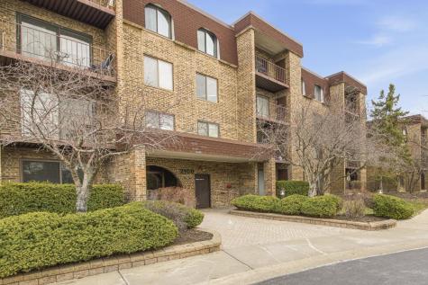 2100 Valencia Drive Northbrook IL 60062