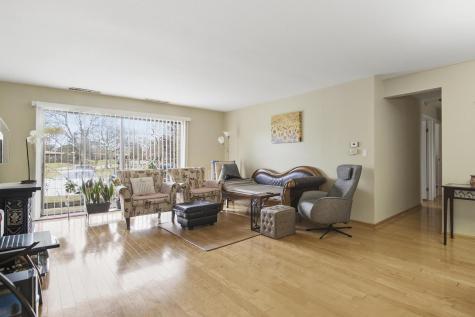 2100 Valencia Drive Northbrook IL 60062